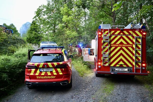 Brann i enebolig i Froland