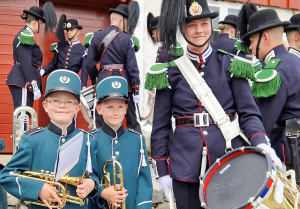 Se lesernes bilder fra kongeparets besøk