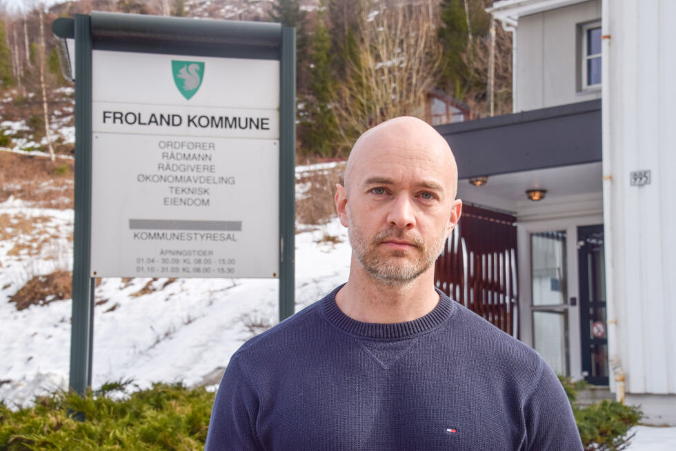 INNTEKTER: Økonomisjef i Froland kommune, Bård Noraberg forteller at kommunens estimat for eiendomsskatt i Froland er på 32 millioner kroner i 2023.  Så langt i år har det kommet inn få klager, sammenlignet med i fjor. 								ARKIVFOTO: RAYMOND ANDRE MARTINSEN