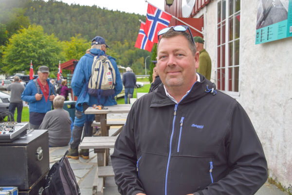 - En dugnadsgjeng har gått nøye gjennom skogen