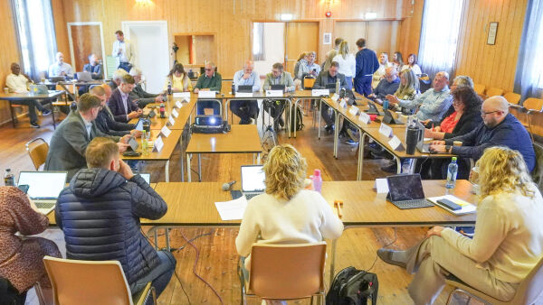 Tøffe valg for våre politikere