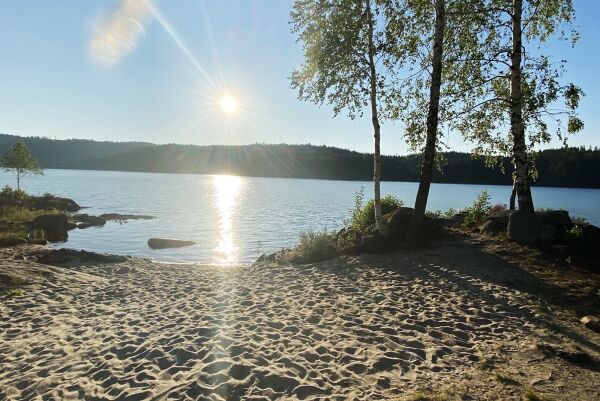 Rustet opp badeplass på Mjåvatn