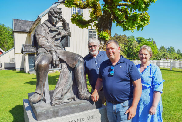 «Gir» egen dag til Niels Henrik Abel