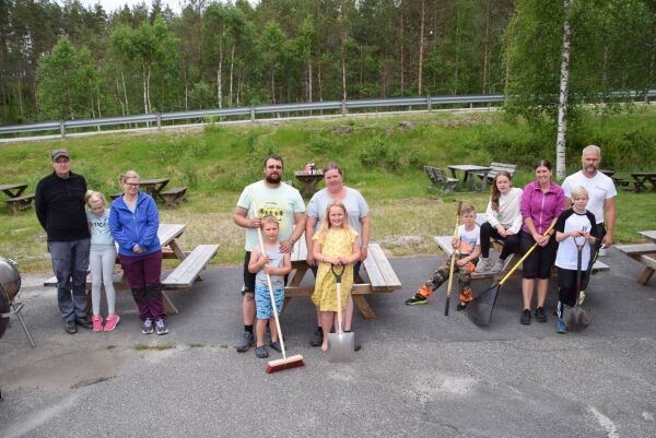 Stort engasjement på  liten dugnad i Mykland