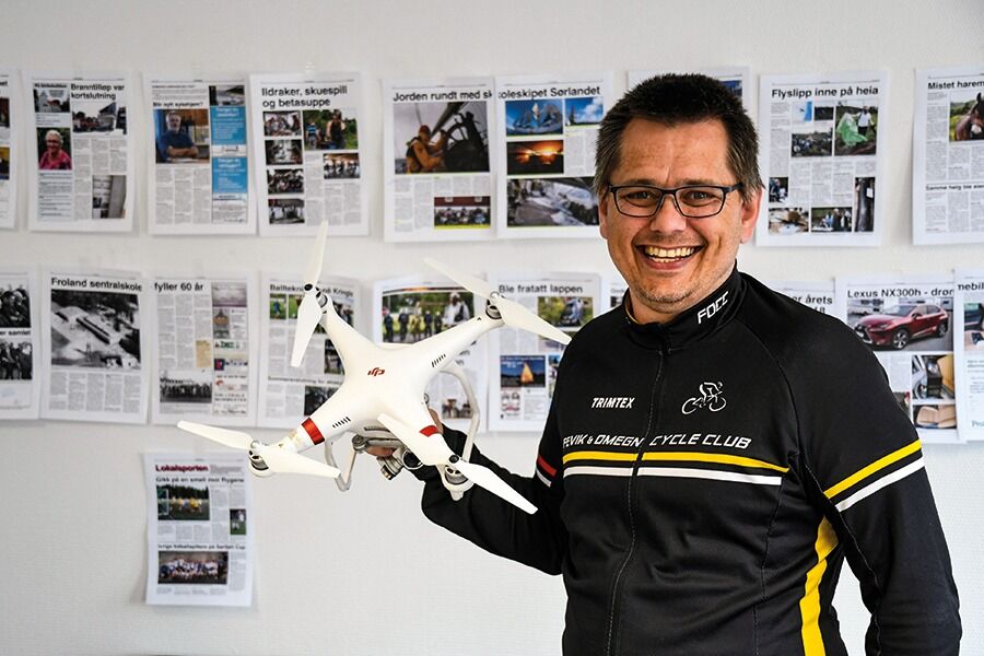 REDAKTØR: Baard Larsen har vært redaktør i Frolendingen siden mai 2015. Han kombinerer gjerne hobbyen som dronepilot med jobb når han skal ta bilder til avisa.