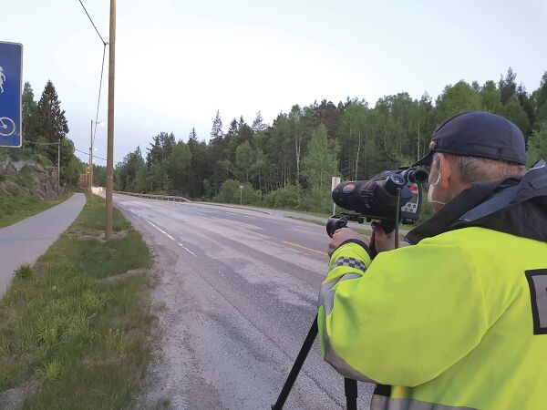Suste forbi UPs kontroll i 110 km/t