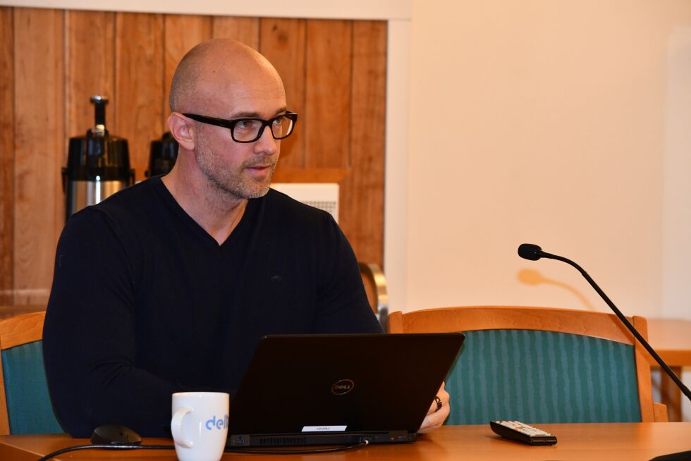 JOBB: Økonomisjef Bård Noraberg fortalte formannskapet om arbeidet som pågår med budsjettet for neste år. ARKIVFOTO