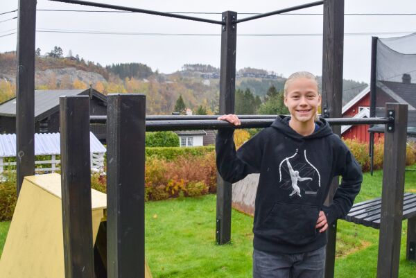 Leanna (13) «gønner på» med parkour i Norske Talenter