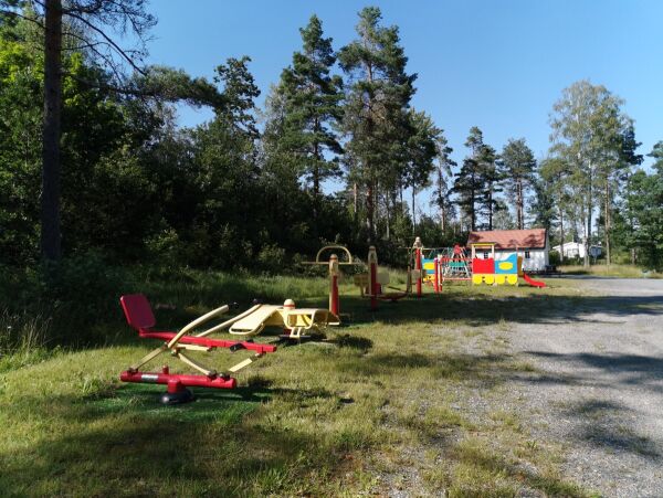 Midler til Løvjomås