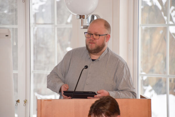 - Vi foreslår politikeren med rollen GFDSPSIHOV