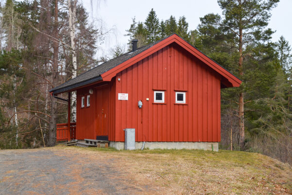 Jevnes med jorda