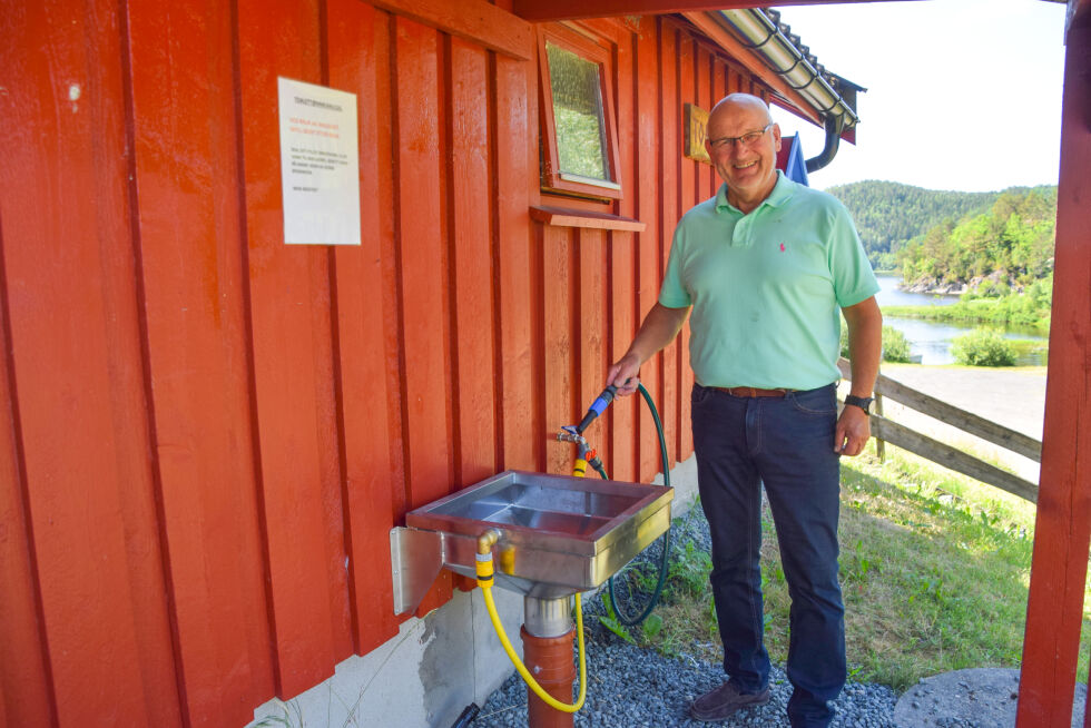 CAMPING: - Den nye tømmetanken på Verket er et løft for campingplassen, forteller campingvert Øyvin Froland. FOTO: RAYMOND ANDRE MARTINSEN