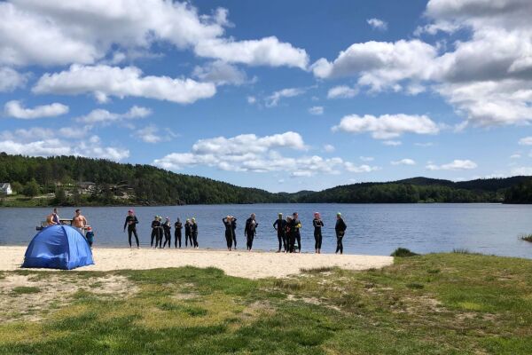 Tung triatlon i motvind