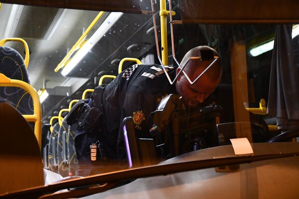 Bussjåfør ble truet av tyvene