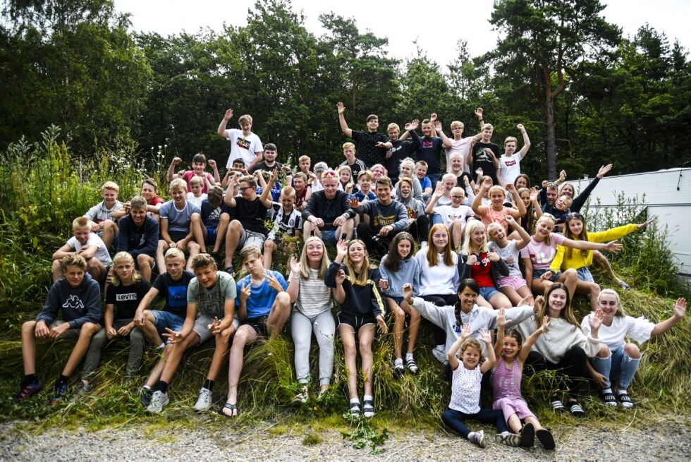 JUBILEUM: Om lag 60 ungdommer fra Unge Kristne i Froland, var sist uke samlet til den årlige sommerleiren på Dvergsnestangen, som i år ble arrangert for 25. gang.