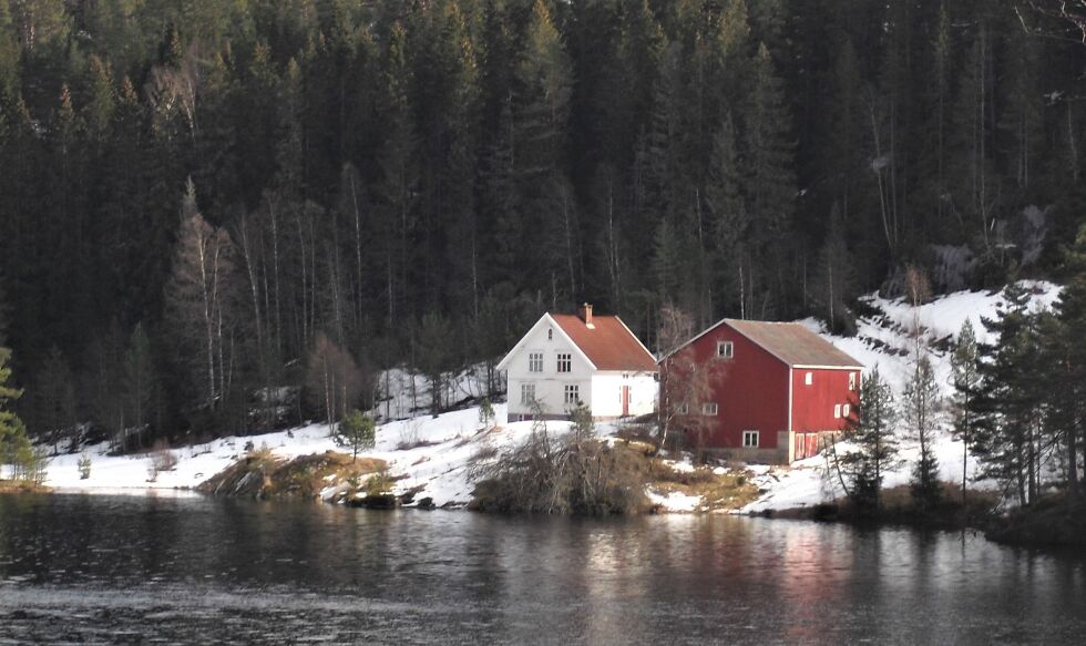 FLOTT: Ukens reisemål ligger vakker til ved en fjord.
