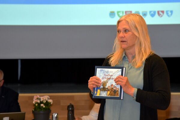 Strålende bok om Frolands Verk