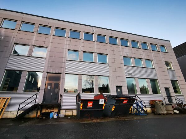 Kan bli hybel- og leilighetsbygg på Neset