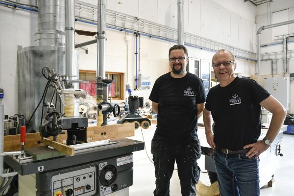 Åpnet nytt verksted med stor vaffelfest