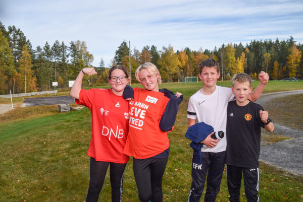 Eivind og Agnes løp inn flere tusen kroner for andre barn