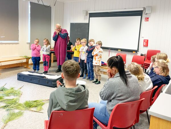 Delte påskefortellingen på  Mykland