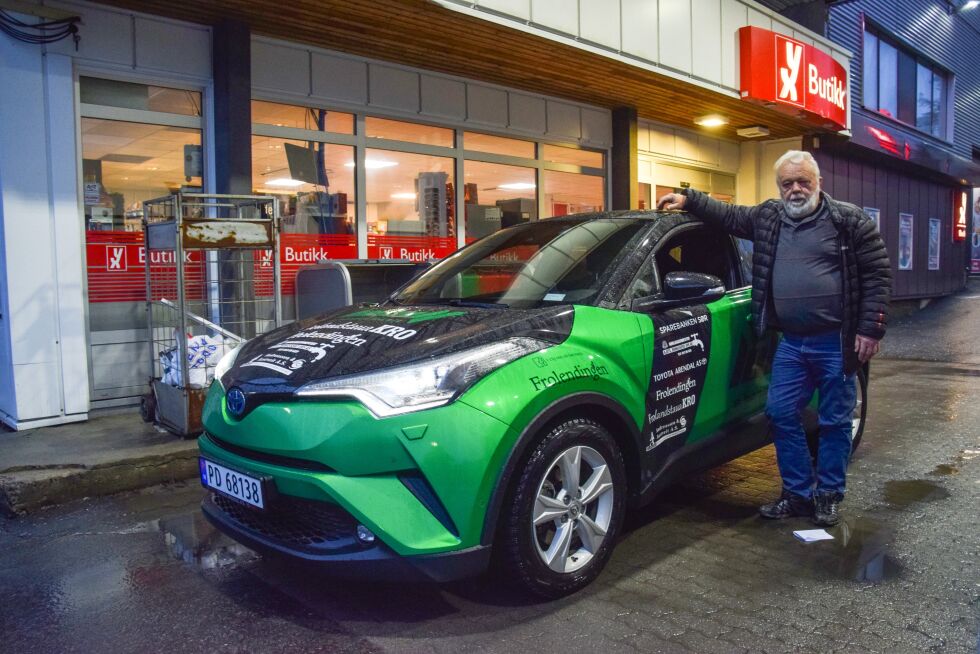 VINNER: Åve Ravnåsen ble den heldige vinneren av Frolendingens bil fra desember til januar. FOTO: RAYMOND ANDRE MARTINSEN