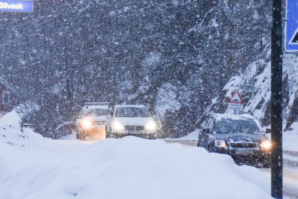 FROLAND: Torsdag er det ventet store mengder snø etter en periode med vårfølelse.  FOTO: RAYMOND ANDRE MARTINSEN
