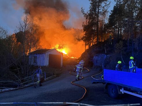 To skadet etter kraftig brann i Froland