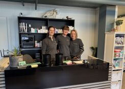 Feiret med kake, goodiebags og kloklipp