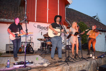 Frolandsband ute med ny musikk