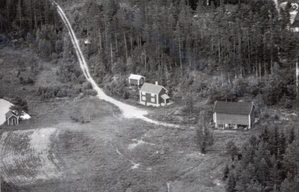 Froland før og nå - sett fra Bomsholmen
