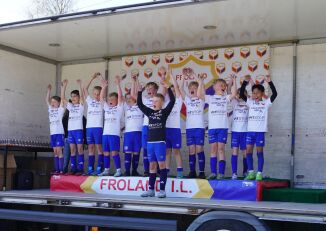 Fotballfest i strålende vårvær