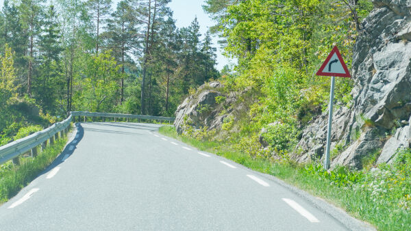 Gladsak: Fylkeskommunen prioriterer vei i Froland!