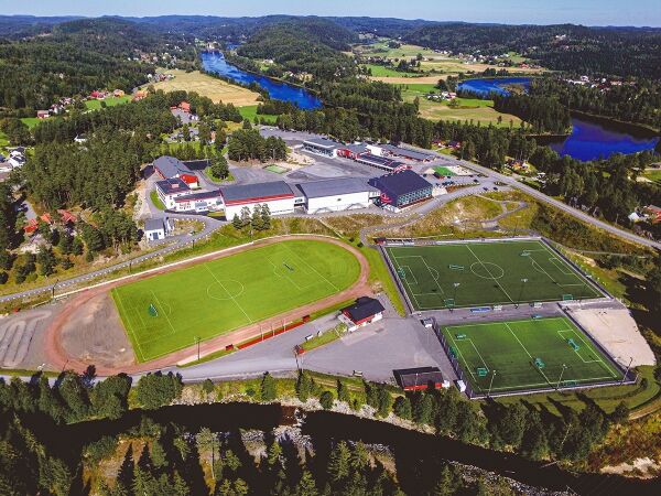 Iverksetter utbygging av Froland ungdomsskole