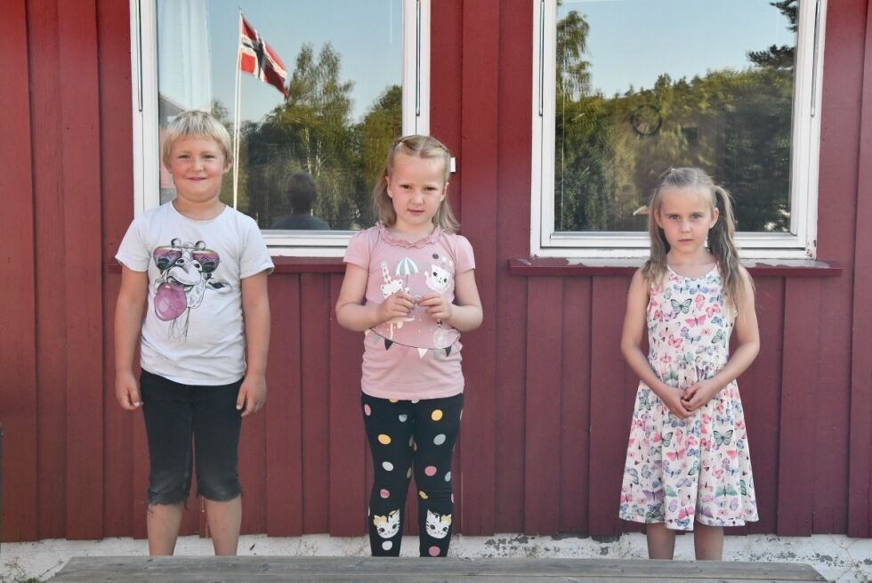 TRIO: Førsteklassingene ved Mykland skule er i år Peder Amandus Vanebo-Høyland, Oda Selås Bratteland og Kathrin Kile Gyenese.