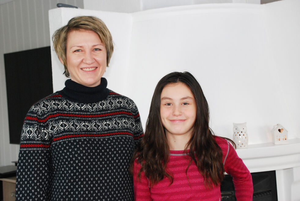 JUL: Ilona og datteren Sofie gleder seg til jul. 								FOTO: ANNA JOHANNE SVEINUNGSEN