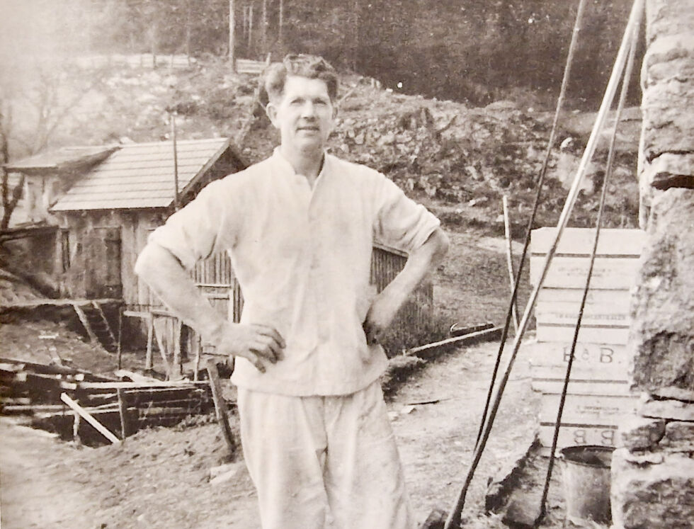 Baker Olsen ved Blakstad bakeri 1946. 													FOTO: THOR OLAV LAUVRAK