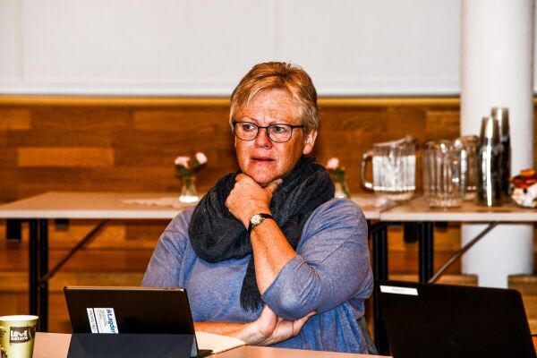 To imot nettsalg av øl