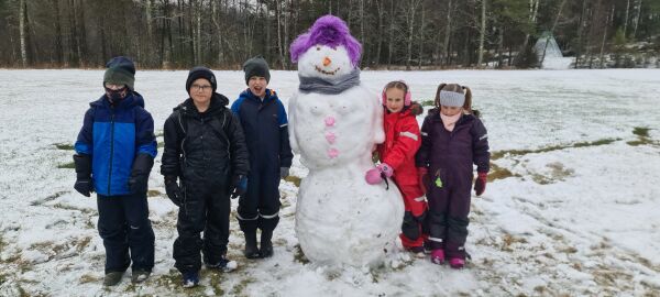 Snø ga stor glede for elever og lærere