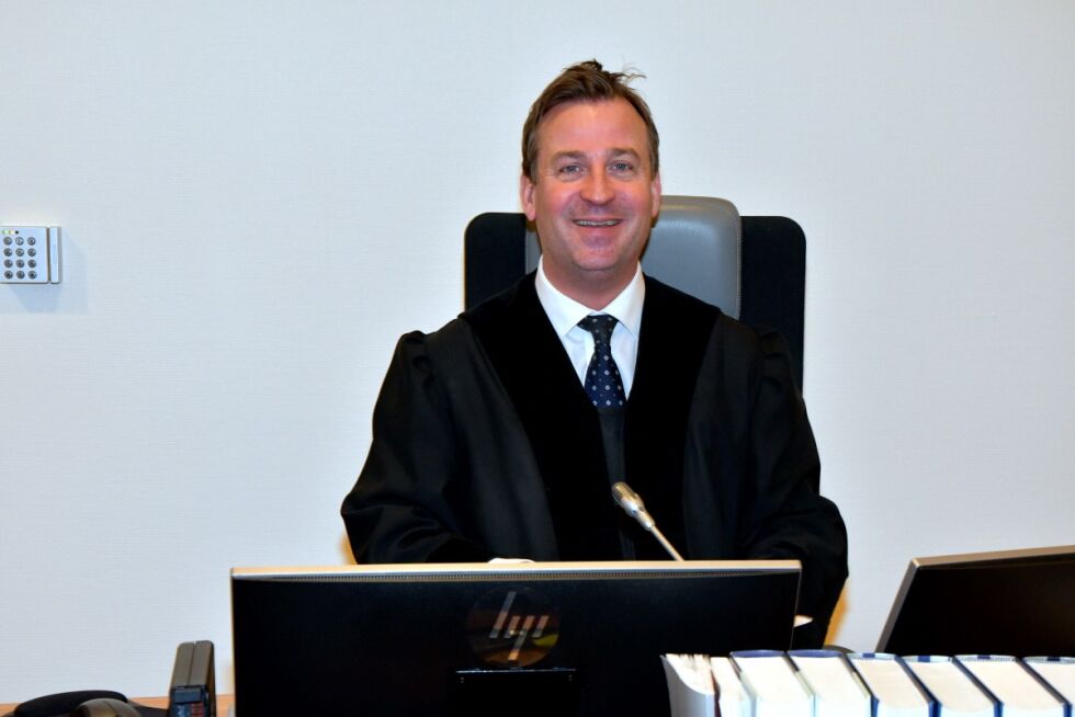 ADMINISTRATOR: Rettens leder var tingrettsdommer Øyvind Strand.