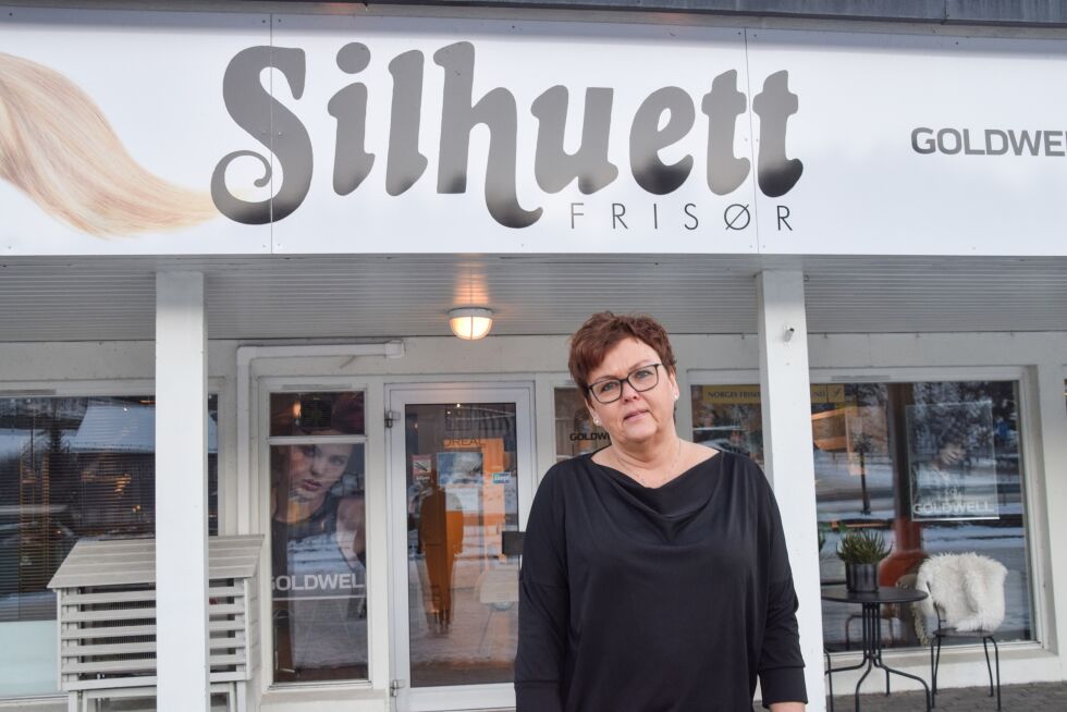 35 ÅR: I januar er det 35 år siden Hilde Froland startet frisørsalongen Silhuett i Froland. FOTO: RAYMOND ANDRE MARTINSEN