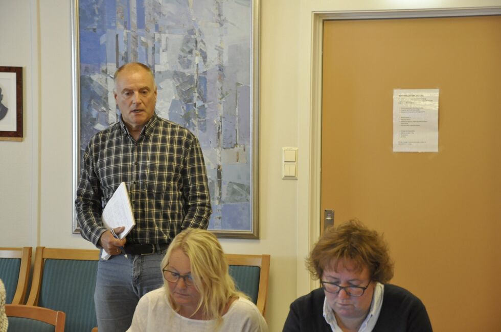SVAR: Kommunen ved rådgiver Ole Tom Ørnevik, her avbildet i en annen sammenheng, er positive til alt som kan gi næringsløft i distriktene hva angår vindmøllepark på Befjell.