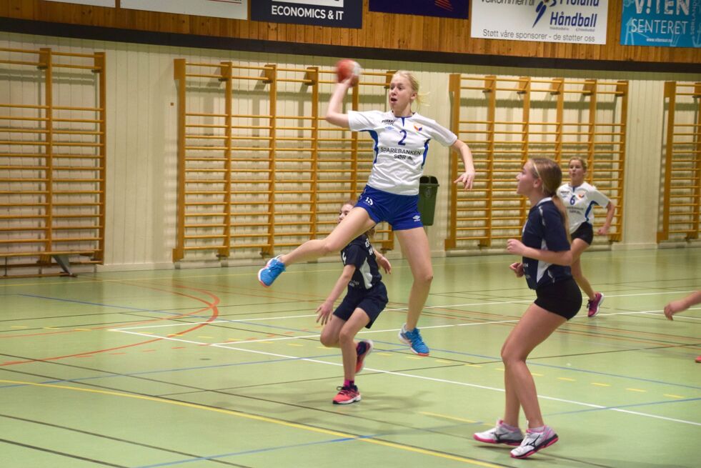 I LUFTA: Ida Svensen scoret mange mål i lufta.