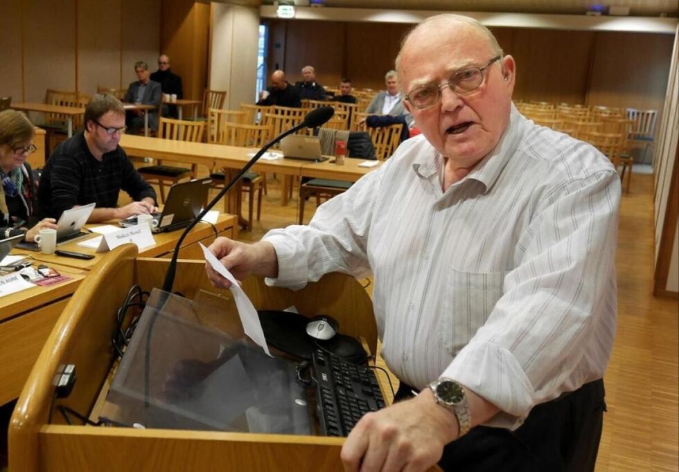 KLAR: John Tellmann Tjuslia sier sin mening om debatten omkring konsesjonssøknaden til Gullknapp. FOTO: VIDAR FLØDE/AGDERPOSTEN
