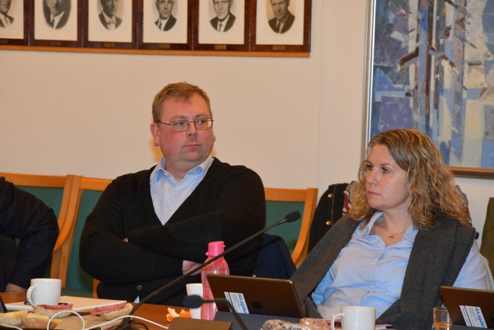 FEIL: Gunnar Ole Lyngroth (Sp) vil vente med å ta en endelig avgjørelse. Inger Lene Håland (Ap) sier nei til at det skal komme skianlegg slik økonomien er.