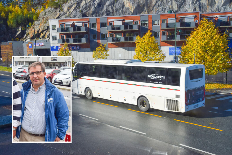 FROLAND: John Magne Bjerga (innfelt) fra Froland Høyre ønsker en ny bussordning i Froland. 		BEGGE FOTO: RAYMOND ANDRE MARTINSEN