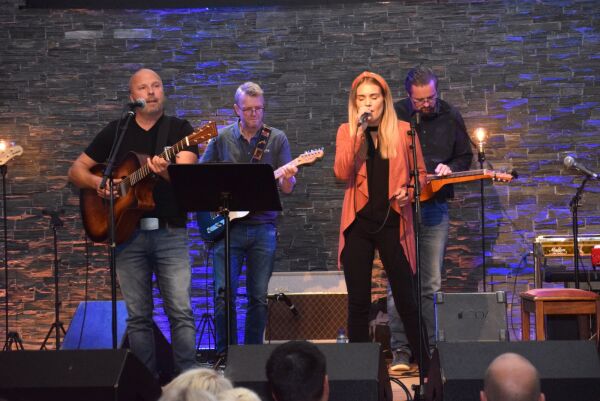 Høy gospelfaktor med far og datter