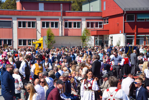 17. mai feiringen i fare