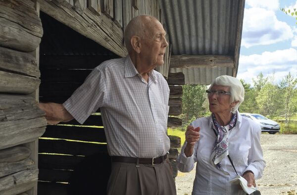Slektstreff på Aastveit og Høgda etter 100 år