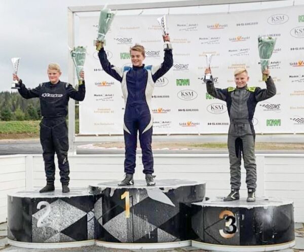 Avsluttet med 2. plass i NM
